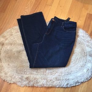 Chicos size 2.5 so lifting jeans SHORT